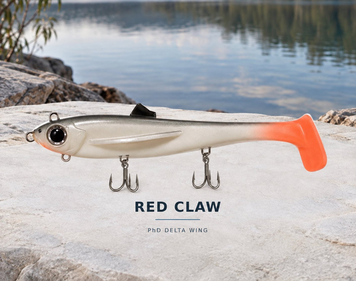 Red Claw Delta Wing with two belly treble hooks and chin eyelet